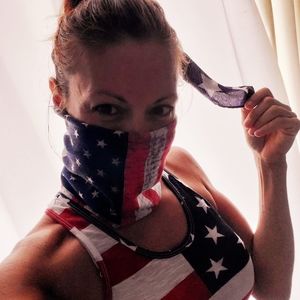 Meet your Posher, Carrie